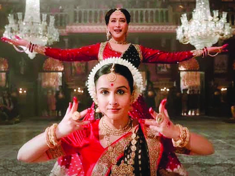 vidya balan and madhuri dixit to haunt in tandem on november 1 photo file