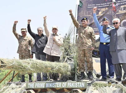 pm heaps praise on armed forces for avenging 1971 war against india