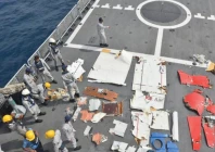 the wreckage of the k2 airways boeing 737 cargo plane is being retrieved by rescuers photo online