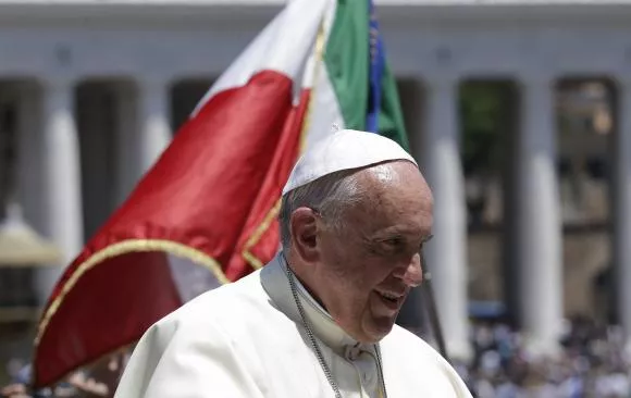pope francis looks on as he rides past an italian flag during a special audience for carabinieri paramilitary police in saint peter 039 s square at the vatican june 6 2014 photo reuters pope francis looks on as he rides past an italian flag during a special audience for carabinieri paramilitary police in saint peter 039 s square at the vatican june 6 2014 photo reuters