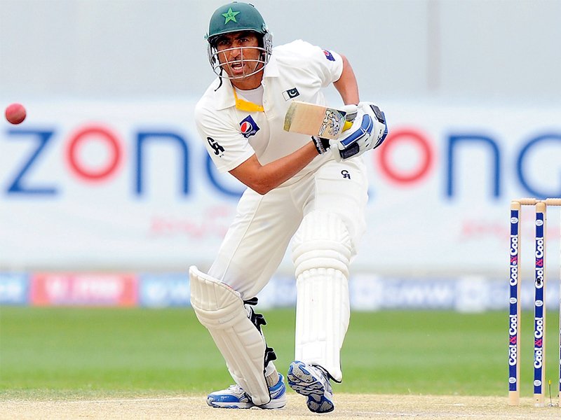 according to an official close to younus the veteran batsman would rather play for pakistan without rewarded the fee from the central contracts than lose his self respect photo afp