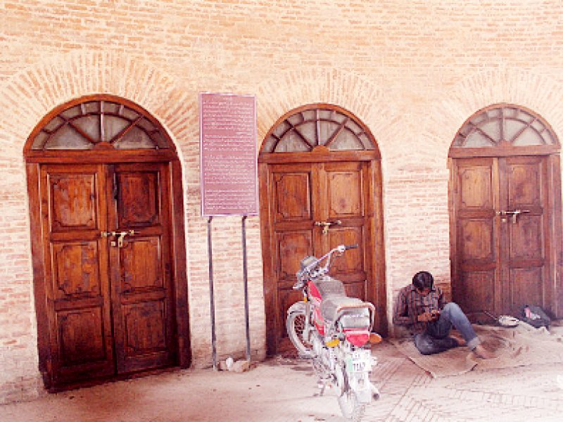 visitors consider the initiative important and are keen to read about the sites history