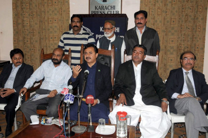 ganging up pml q invites other parties to help oust the rival league govt