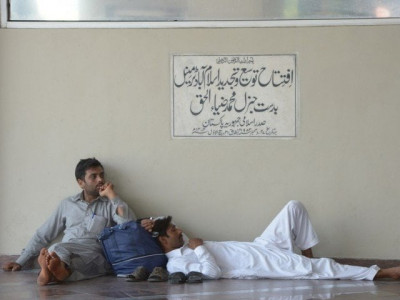 three flights diverted to nawabshah airport