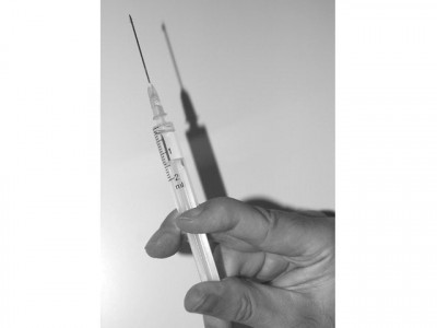 girl dies allegedly from wrong injection