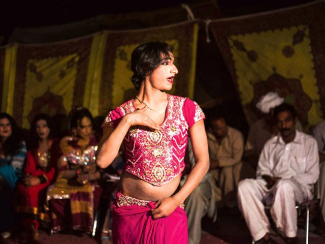 celebrating the night in style photo myra iqbal express celebrating the night in style photo myra iqbal express