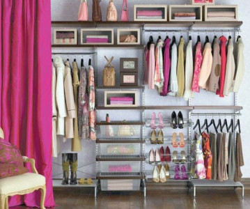 how to organise your closet