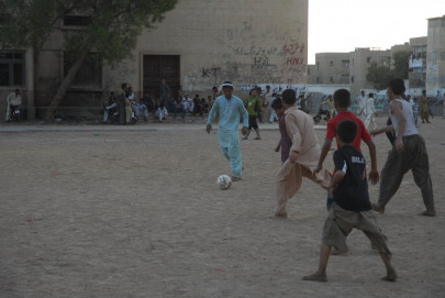 karachi markets hit with tournament fever