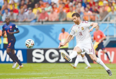 holders spain looking to avoid early exit