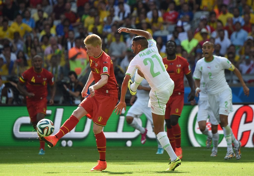 belgium 039 s midfielder kevin de bruyne l and algeria 039 s forward riyad mahrez c vie for the ball during a group h football match between belgium and algeria at the mineirao stadium in belo horizonte during the 2014 fifa world cup on june 17 2014 photo afp