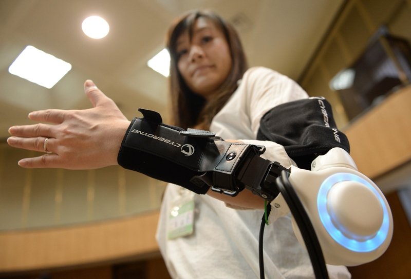 dancing cyborgs japanese researchers develop robot arms to unlock creativity