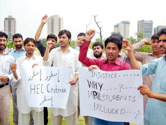 the students outside the press club photo muhammad javaid express