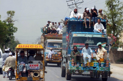 fleeing north waziristan over 9 000 families registered in 24 hours fleeing north waziristan over 9 000 families registered in 24 hours