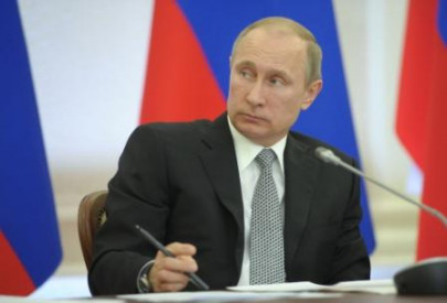 russian troops near ukraine aimed at reinforcing border kremlin