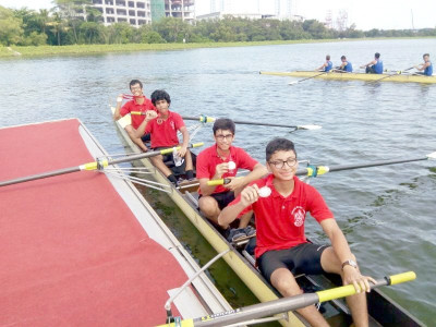 medals rain down on pakistani rowers