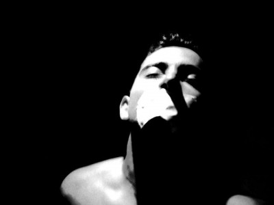 rivals attack family for approaching police