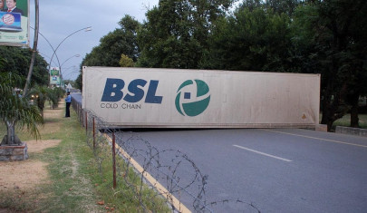 march thwarted more than 2 000 pat workers rounded up march thwarted more than 2 000 pat workers rounded up