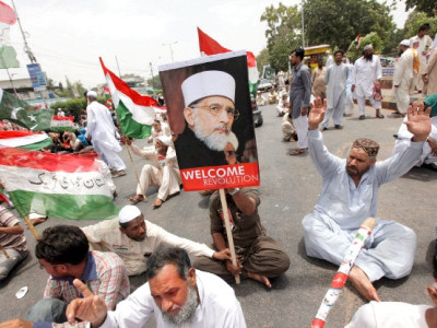 protest at numaish compromise in lahore dampens spirit of karachi supporters