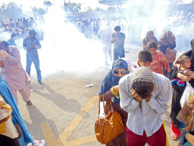 police pat workers duke it out police pat workers duke it out