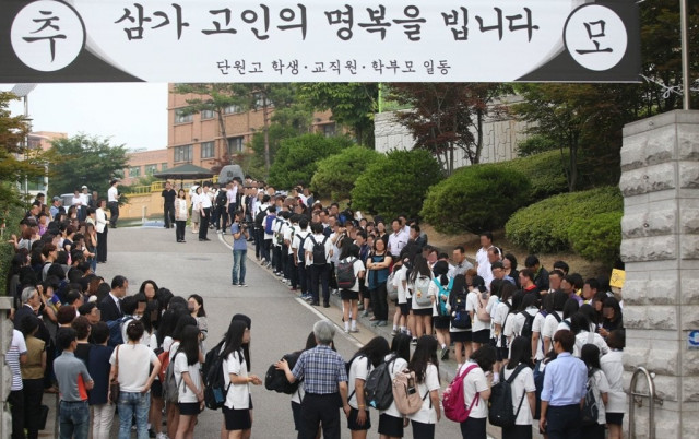 student survivors of korea ferry disaster go back to class student survivors of korea ferry disaster go back to class