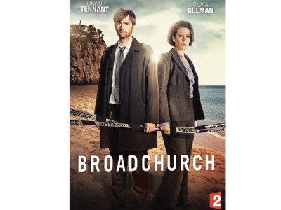 show review broadchurch   small town saga show review broadchurch   small town saga