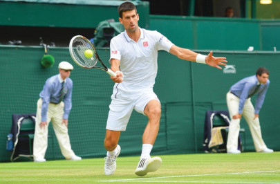 wimbledon djokovic overcomes injury scare to claim victory wimbledon djokovic overcomes injury scare to claim victory