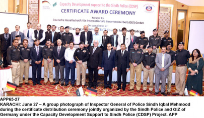 learning new techniques policemen feel prepared to fight better after german training