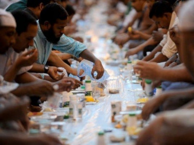 ramazan should start on same day throughout k p minister for religious affairs