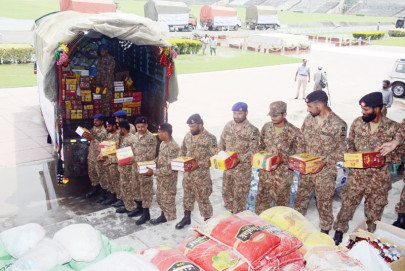 helping the homeless army sends 25 tonnes of relief goods to bannu for idps helping the homeless army sends 25 tonnes of relief goods to bannu for idps