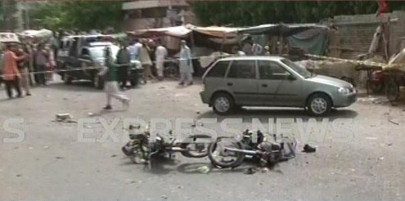 2 dead 3 injured in karachi blast