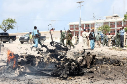 several killed as suicide car bomb explodes near somali parliament