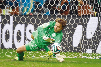 krul was well prepared for their penalties van gaal