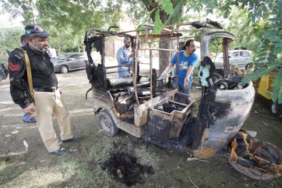 cost of indifference mother daughter burnt alive in lpg cylinder fire