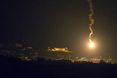 hamas fires dozens of rockets israel retaliates