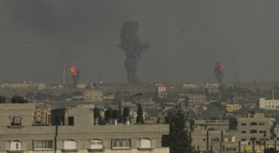 full blown war 22 dead as israel pummels gaza