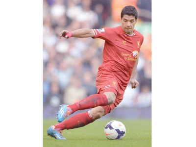 barcelona buy world cup biter suarez