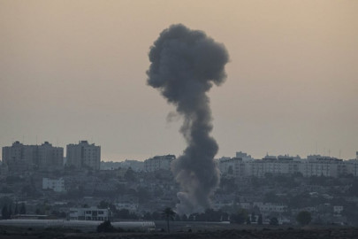 bloodiest day israel orders palestinians to evacuate as gaza death toll swells past 150