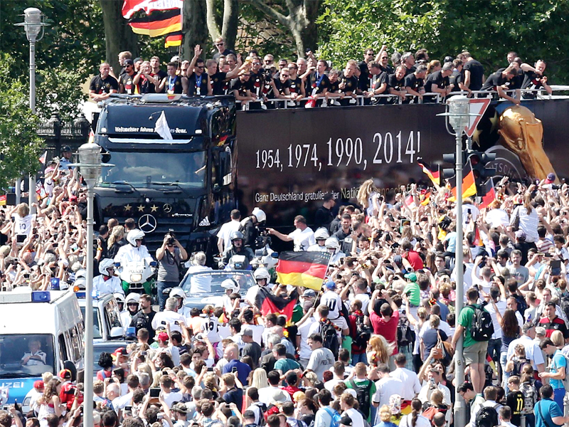 champions return heroes welcome for germany
