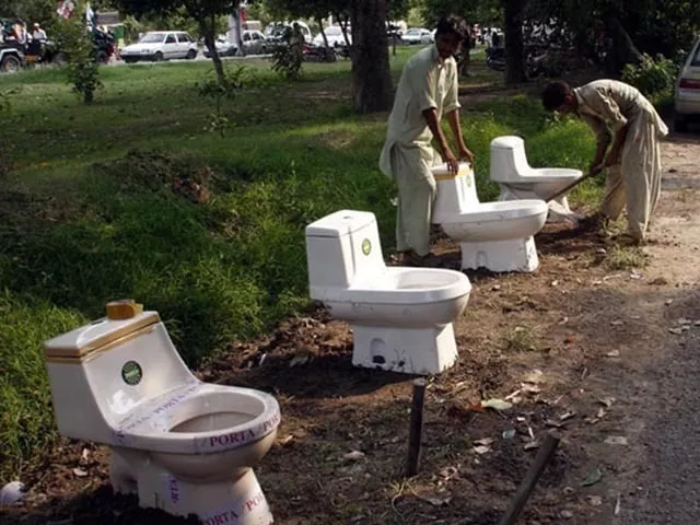 this lack of sanitation isn t limited to public offices bus and railway stations as even hospitals have deplorable toilet facilities photo inp this lack of sanitation isn t limited to public offices bus and railway stations as even hospitals have deplorable toilet facilities photo inp