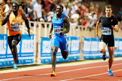 gatlin storms to 200m monaco triumph