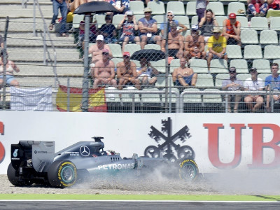 german grand prix rosberg on pole as hamilton crashes during qualifiers