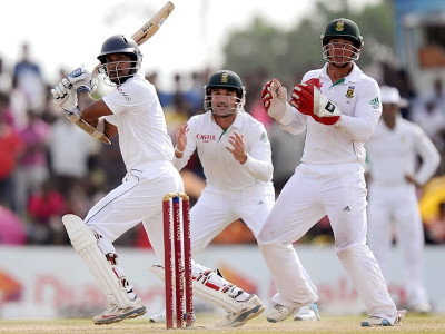 1st test sangakkara keeps hosts in the game