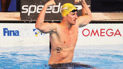 aussies target less gold wary of england