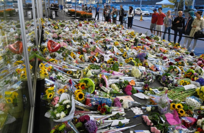 ukraine rebels hand over mh17 black boxes call ceasefire ukraine rebels hand over mh17 black boxes call ceasefire