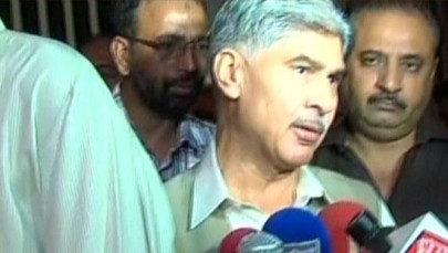 reprisal attack asi killed four others injured in attack on police van in karachi