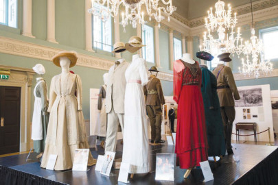 when the bombshells took charge when the bombshells took charge