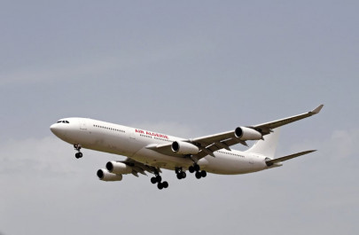 transport accident air algerie plane with 116 on board crashes in mali