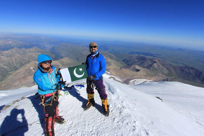 mission accomplished samina becomes first pakistani woman to scale 7 highest peaks on 7 continents