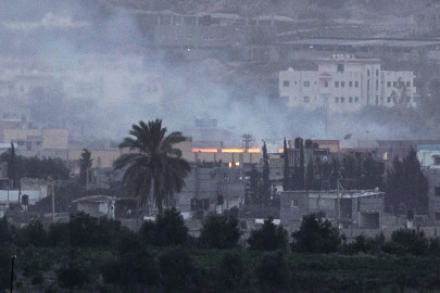 gaza ceasefire hospital attacked amid truce push