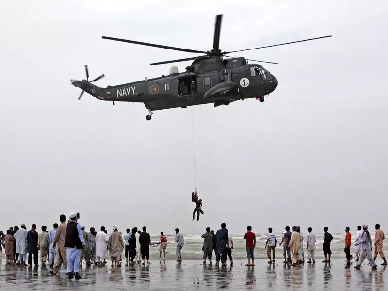 tragedy at the beach 25 revellers die in karachi tragedy at the beach 25 revellers die in karachi